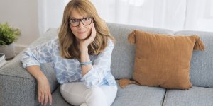 Nathalie, 56 ans: “Mes terribles maux de tete cachaient une infection des reins !”