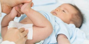 Selles liquides : reconnaitre la diarrhee chez le bebe