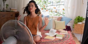 Menopause : un complement au trefle rouge contre les bouffees de chaleur