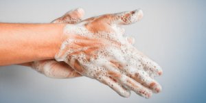 Coronavirus SARS-CoV-2 : les produits d’hygiene qui vous protegent