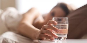 7 raisons qui expliquent que vous ayez toujours soif