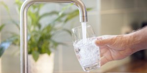 Pourquoi choisir l’eau du robinet plutot que l’eau en bouteille ?