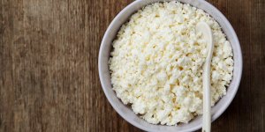 Manger du fromage frais le soir aide a perdre du poids