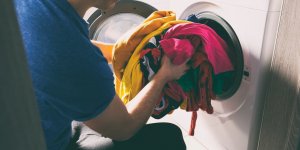Variole du singe : peut-on eliminer le virus en lavant les vetements ? 