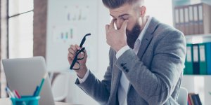 Tension oculaire : 3 causes possibles