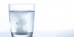 Medicaments effervescents : ils contiennent trop de sel !