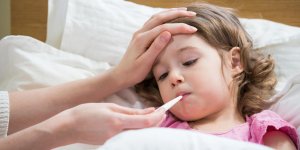 Fievre chez l-enfant : l-homeopathie pour la faire baisser