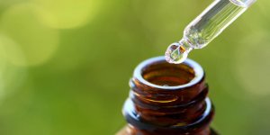 Se debarrasser d-un furoncle avec des huiles essentielles