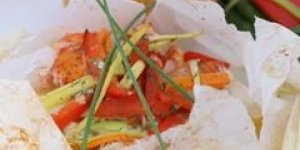 Papillote de lieu au basilic et sa gratinee de legumes a la provencale