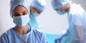 Chirurgie de l’oreille et aides auditives