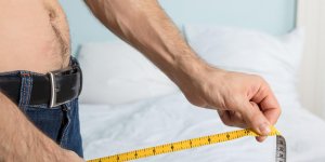 Des experts alertent contre le “jelqing”, technique virale pour s’agrandir le penis