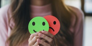 8 symptomes qui peuvent reveler un desequilibre hormonal