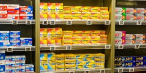 7 medicaments du quotidien contenant du dioxyde de titane