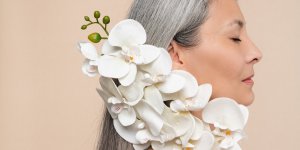 Menopause : 5 elixirs floraux pour mieux la vivre