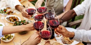 Alcool : que se passe-t-il dans votre corps si vous en buvez tous les jours ?
