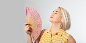 Bouffees de chaleur : 10 aliments qui aident a les reduire selon une medecin 