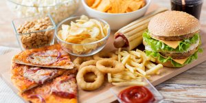Voici les pires aliments pour votre cerveau