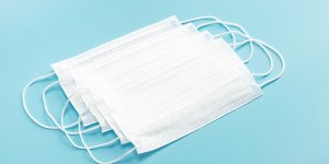 Non le masque ne cause pas de saturation en oxygene, un medecin le prouve en direct