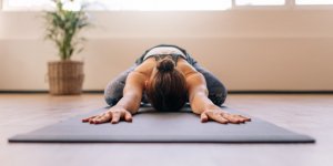 Mal de dos : 6 exercices faciles qui soulagent 
