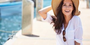 7 astuces pour faire tenir son maquillage quand il fait chaud