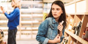 Kleptomanie : 5 symptomes permettant de l’identifier