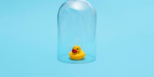 Bacteries : les pires objets de la salle de bain selon un infectiologue 