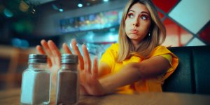 Hypertension : 8 conseils pour reduire le sel de votre alimentation