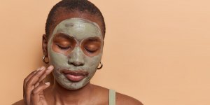 5 masques faits maison pour un effet bonne mine