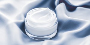 Les 7 meilleures cremes visage anti-rides selon les dermatologues