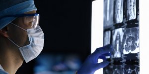 Reanimation : 13 departements ou la troisieme vague de Covid-19 bat des records