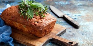5 recettes de cakes sales faciles et sains
