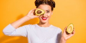 15 aliments anti cernes conseilles par un dermatologue