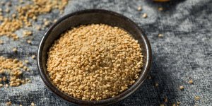 Gomasio : quels sont ses bienfaits et comment l’utiliser en cuisine ? 