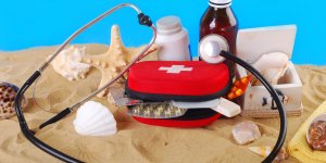 Homeopathie : 7 indispensables pour soigner les bobos de l’ete