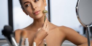 Belle peau : comment utiliser le roller facial pour sublimer son visage ? 