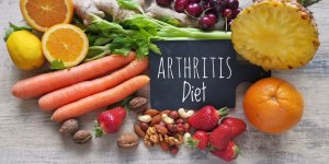 Arthrite : 5 fruits riches en potassium qui peuvent soulager les articulations