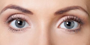 7 astuces naturelles anti cernes