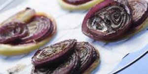 Petites pizzas aux oignons