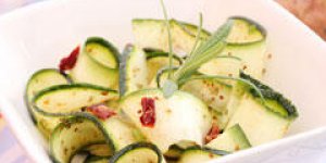 Salade de courgettes crues