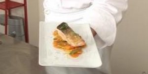 Pave de saumon, sifflets de carottes fondantes au citron