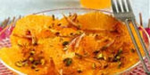 Salade tres fraiche aux oranges, pistaches et dattes