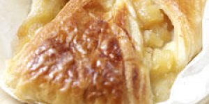 Croissant a la pomme et au chevre