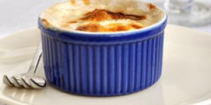 Oeuf cocotte au chevre et au saumon