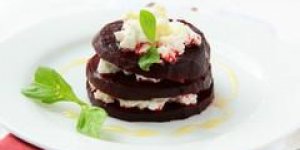 Mille-feuilles de betterave a la brousse