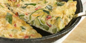 Quiche sans pate aux courgettes et petits oignons