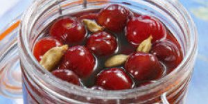Cerises au vinaigre et aux epices