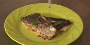 Daurade a l-espagnole flambee a l-anis