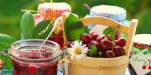 Cerises a l-eau de vie