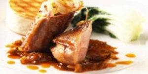 Magrets de canard et sauce flambee au cognac
