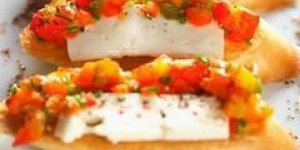 Toasts chevre et ciboulette 
